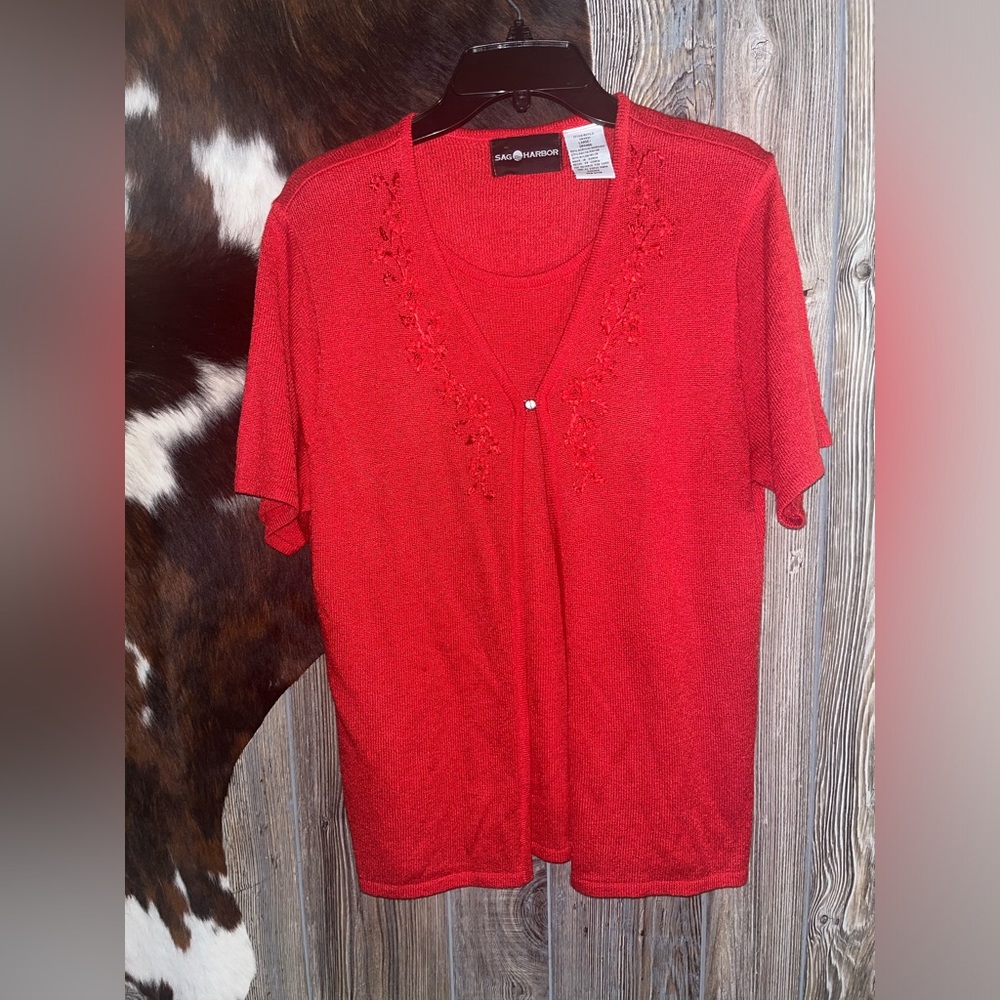 Sag Harbor size large bright red shell with short sleeve sweater